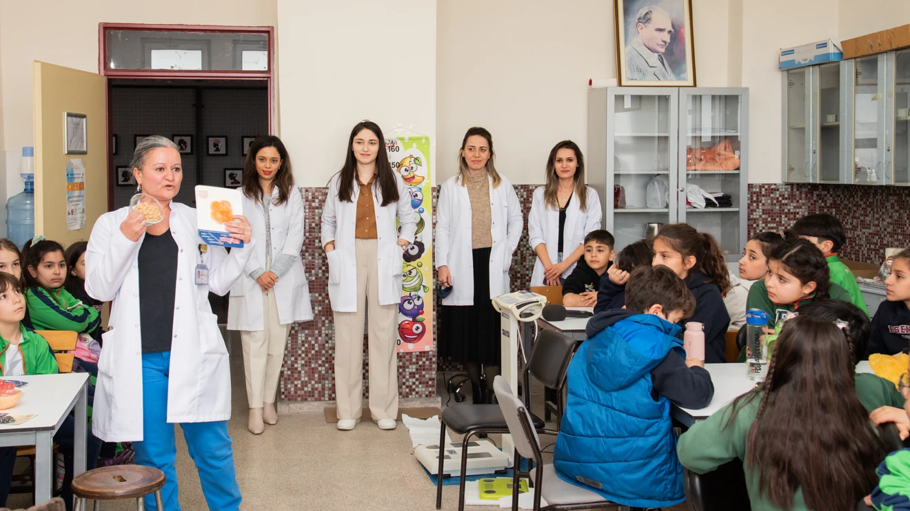 Selçuk Üniversitesinde sağlıklı beslenmenin önemi anlatıldı